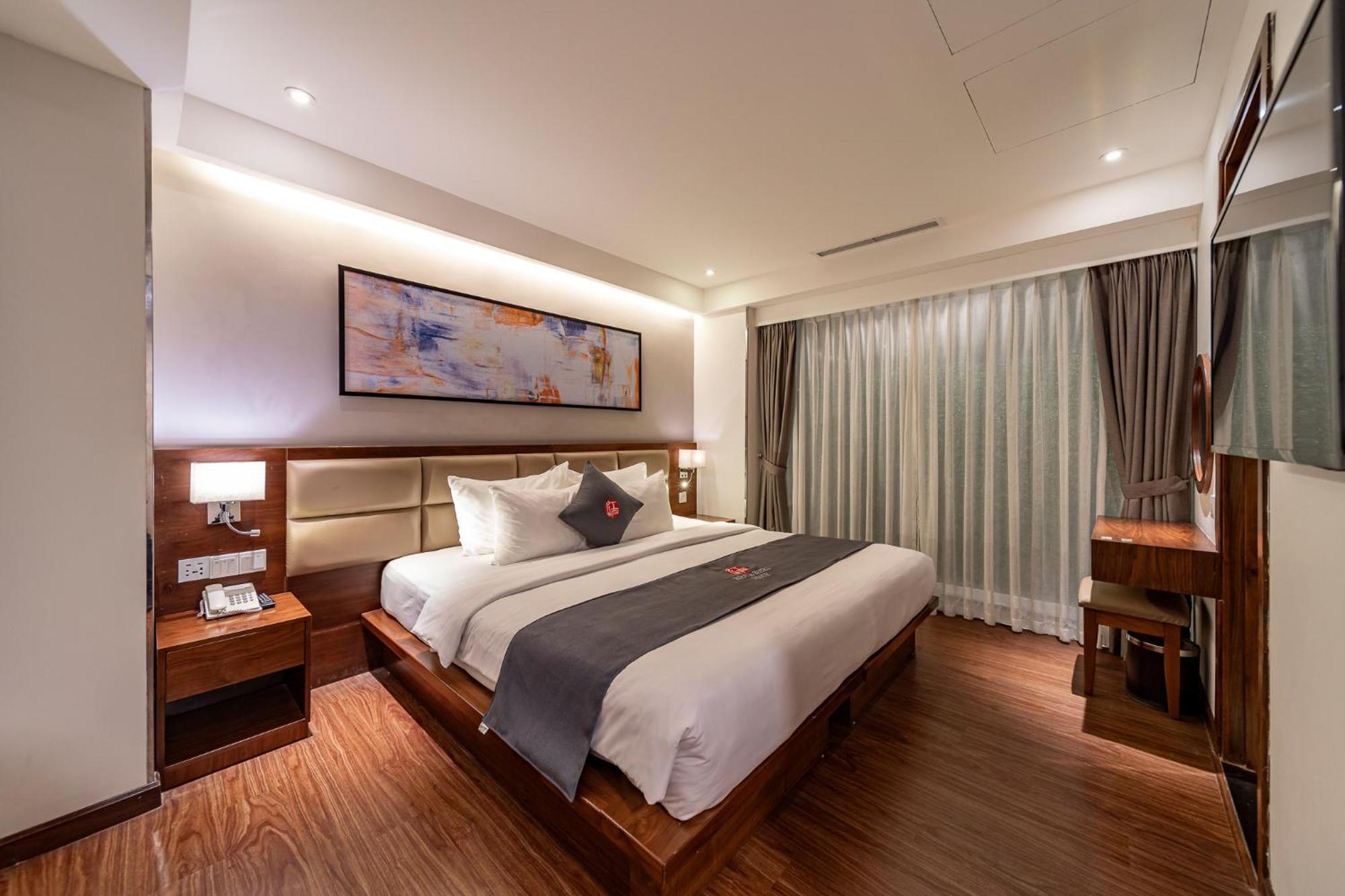อัพทาวน์ โฮเต็ล Hotel โฮจิมินห์ซิตี้ ภายนอก รูปภาพ