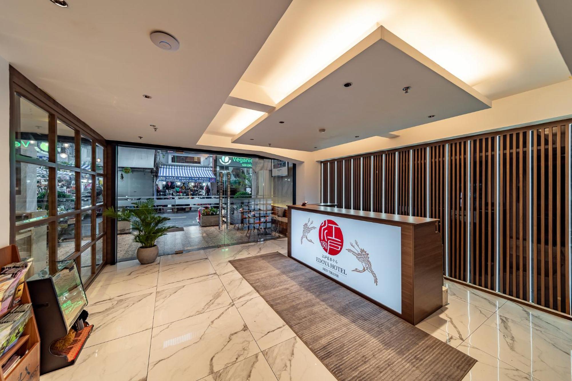 อัพทาวน์ โฮเต็ล Hotel โฮจิมินห์ซิตี้ ภายนอก รูปภาพ