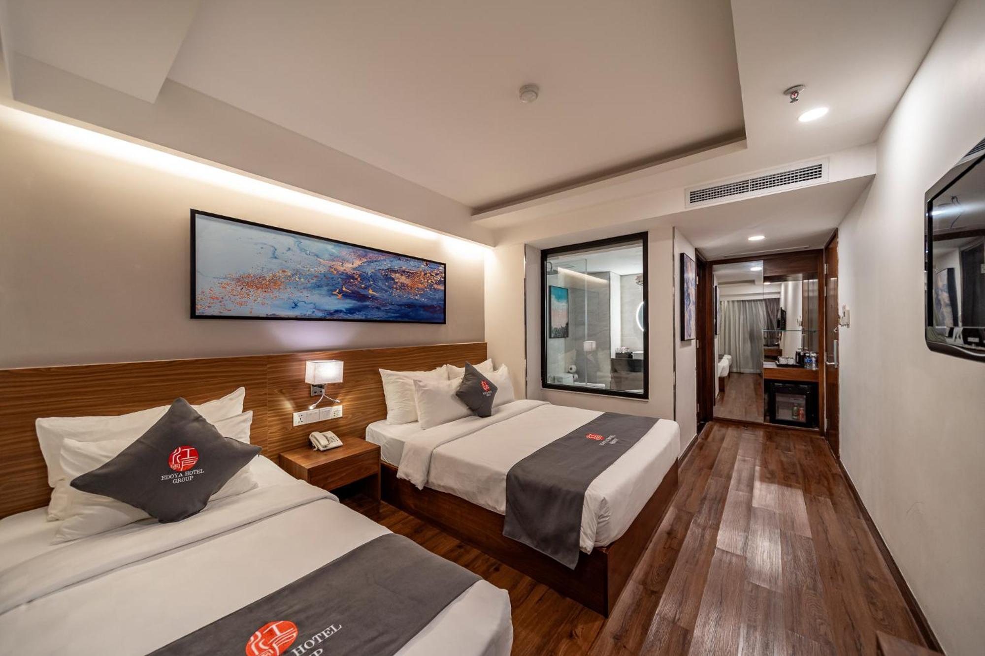 อัพทาวน์ โฮเต็ล Hotel โฮจิมินห์ซิตี้ ภายนอก รูปภาพ