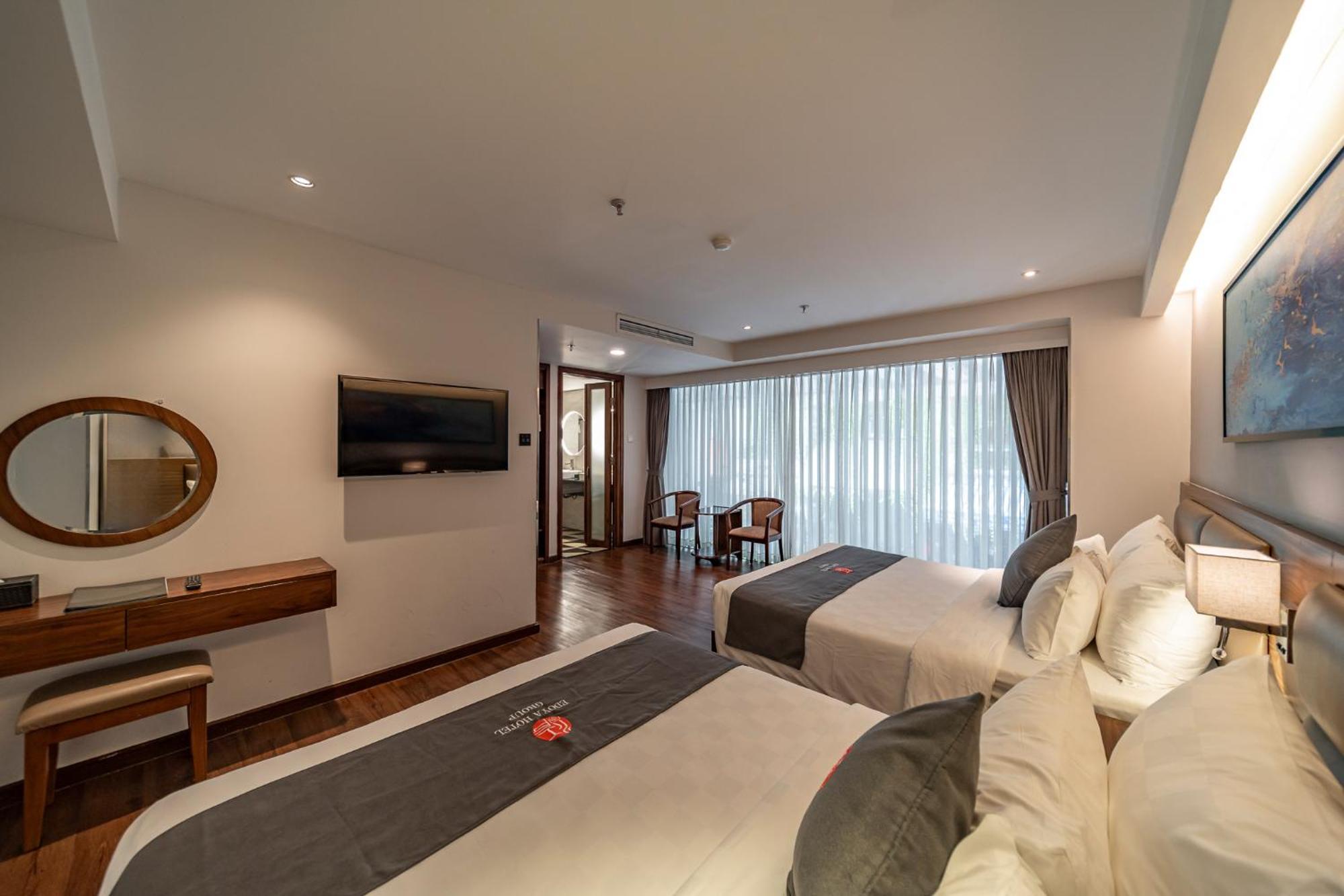 อัพทาวน์ โฮเต็ล Hotel โฮจิมินห์ซิตี้ ภายนอก รูปภาพ